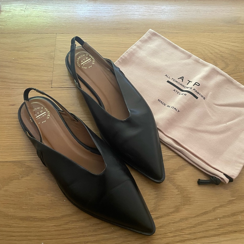 ATP atelier Black Leather Slingback mule